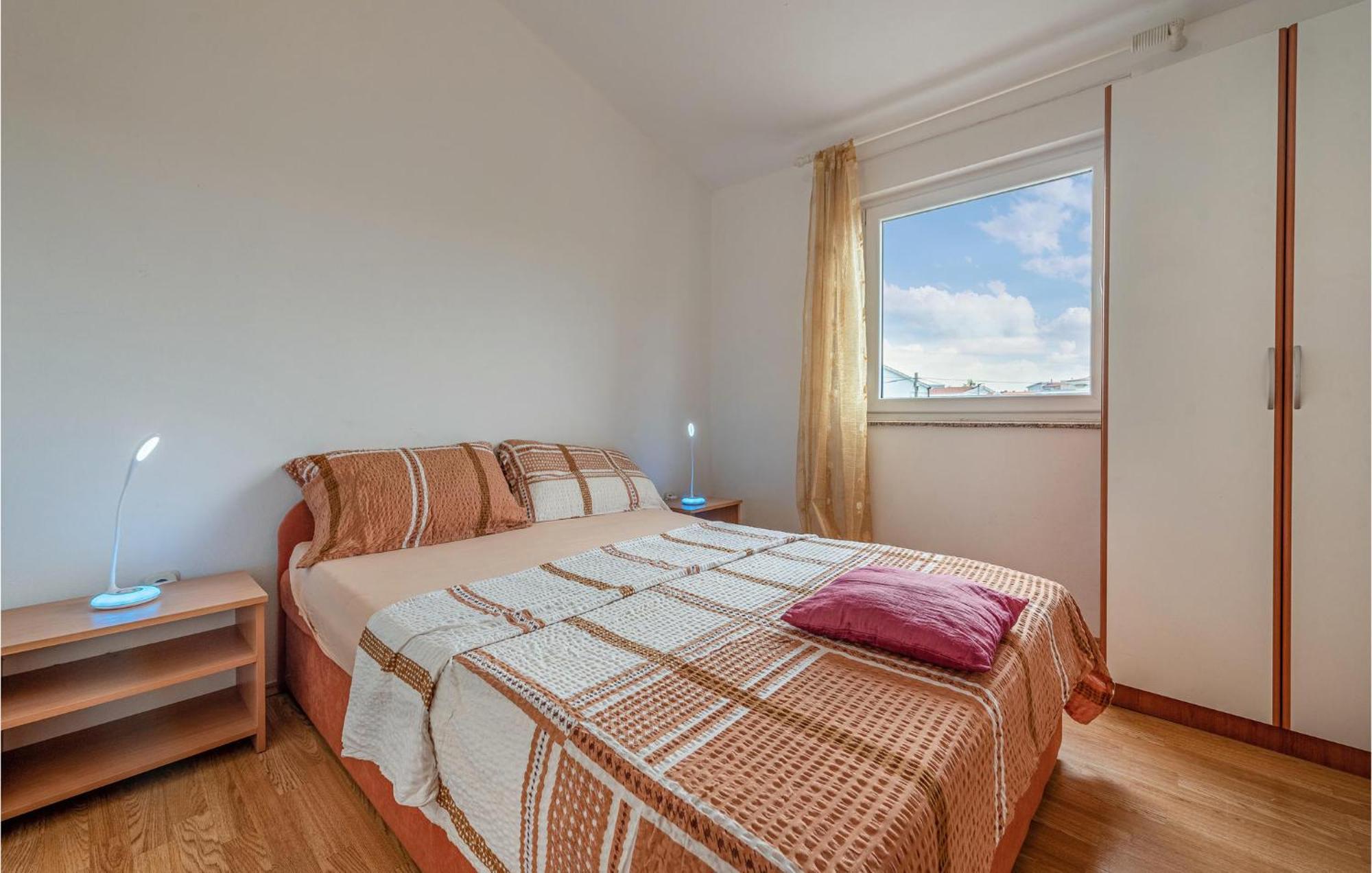 Beautiful Apartment In Vir With Wifi Экстерьер фото