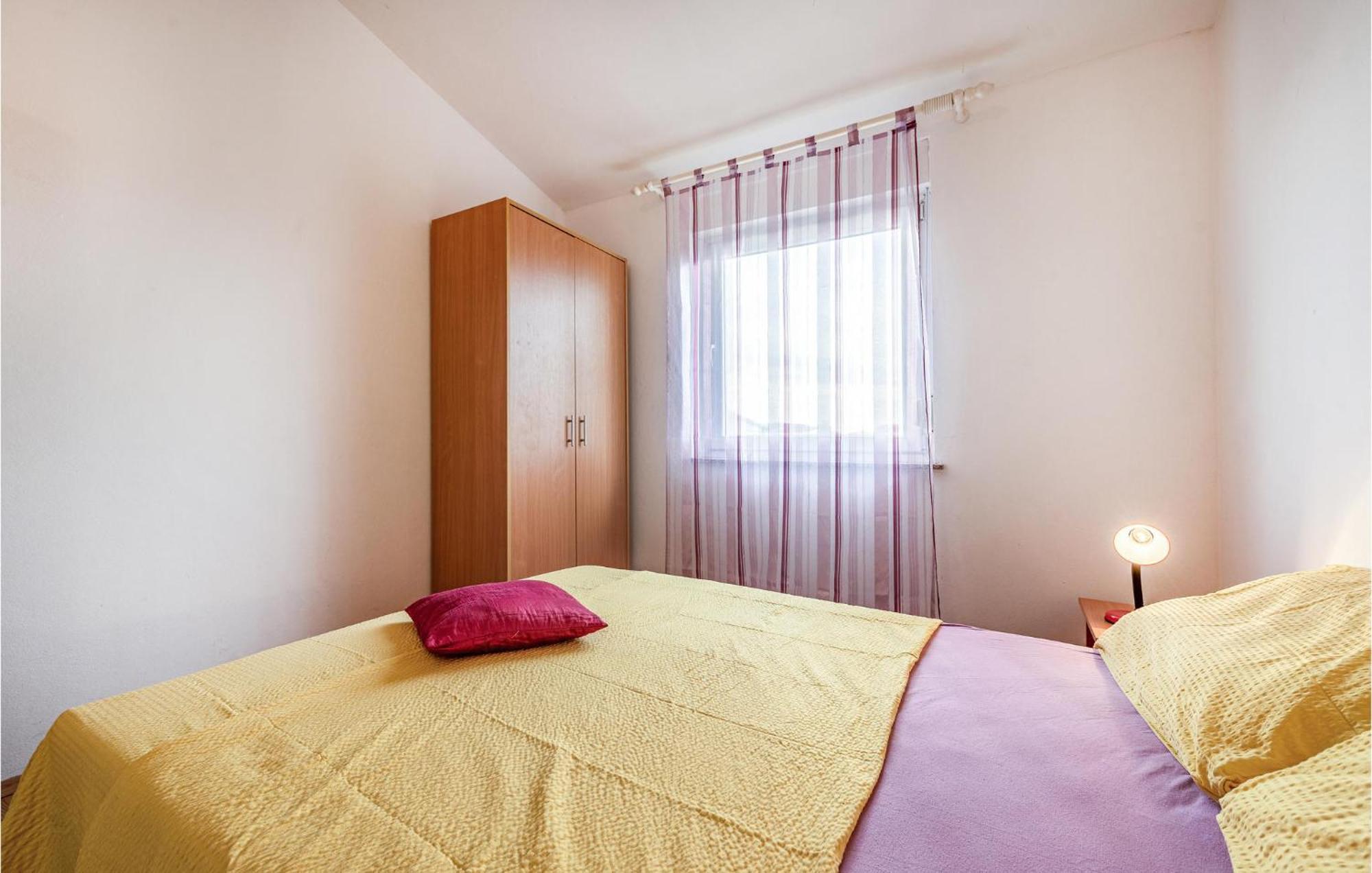 Beautiful Apartment In Vir With Wifi Экстерьер фото