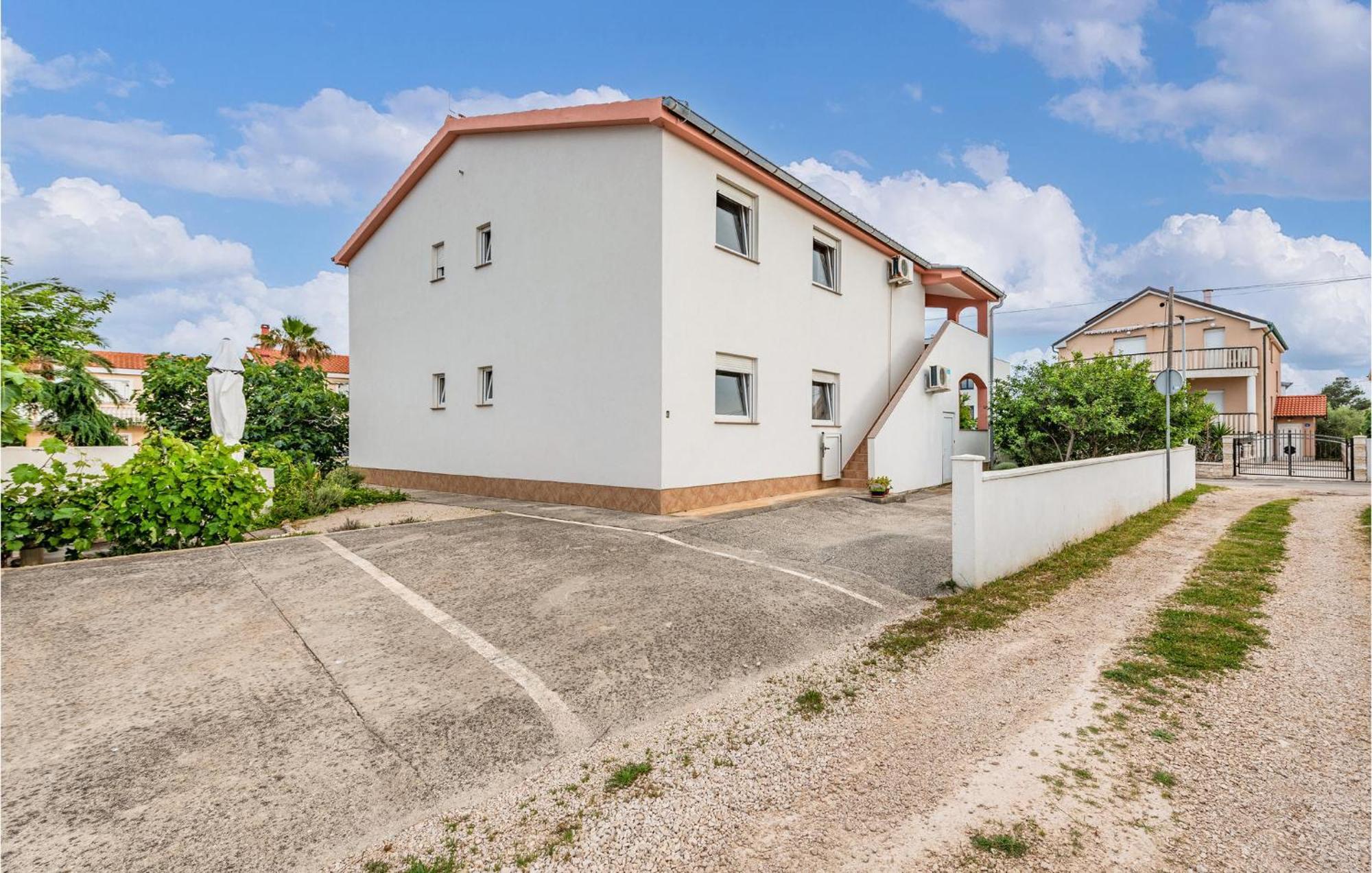 Beautiful Apartment In Vir With Wifi Экстерьер фото