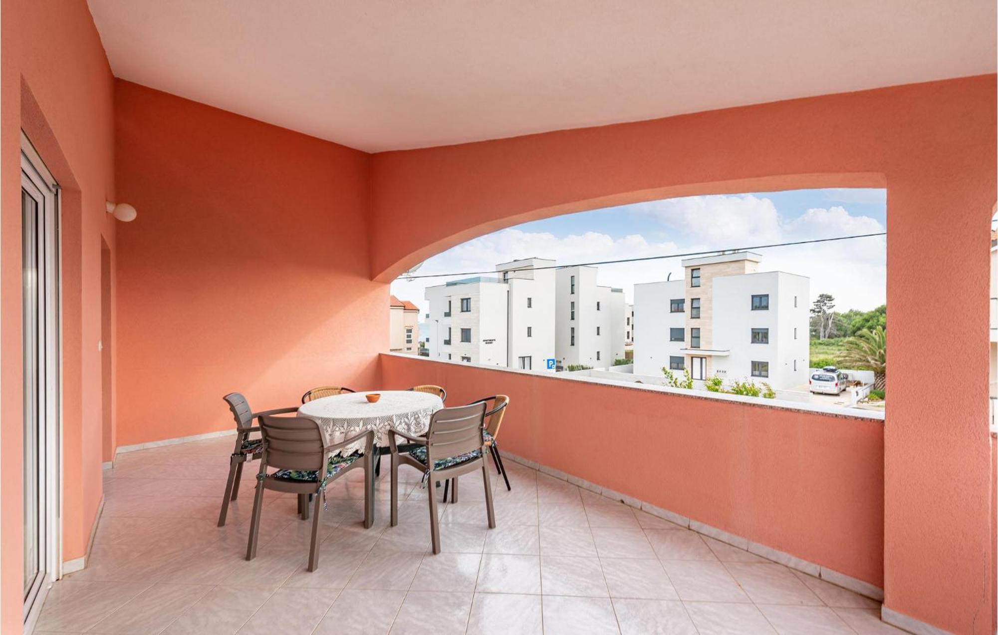 Beautiful Apartment In Vir With Wifi Экстерьер фото